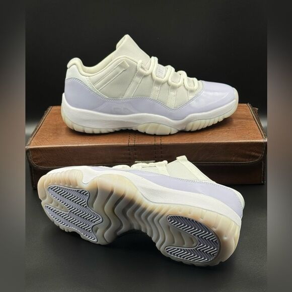 Wmns Air Jordan 11 Retro Low 'Pure Violet' - Picture 7 of 13